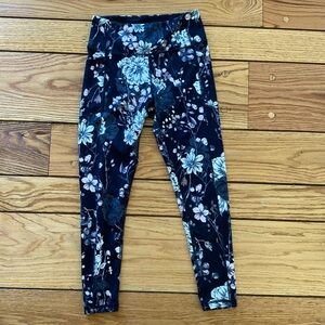 Victoria’s Secret floral leggings size 8